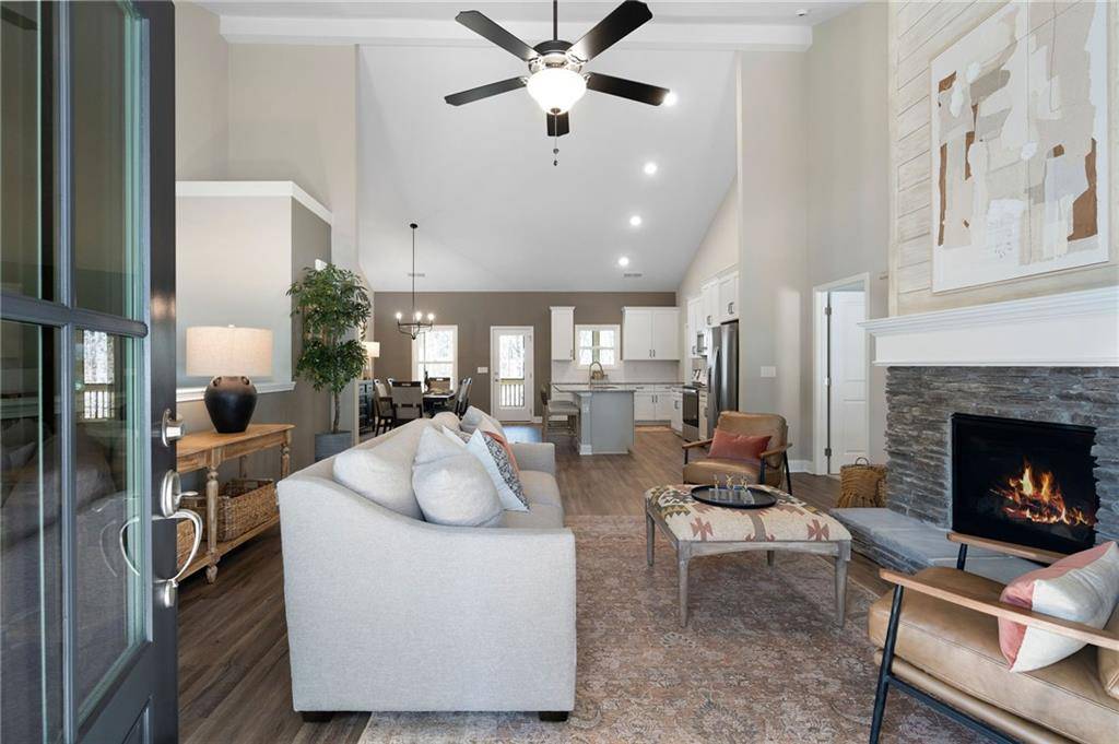 Waleska, GA 30183,154 Chickasaw DR