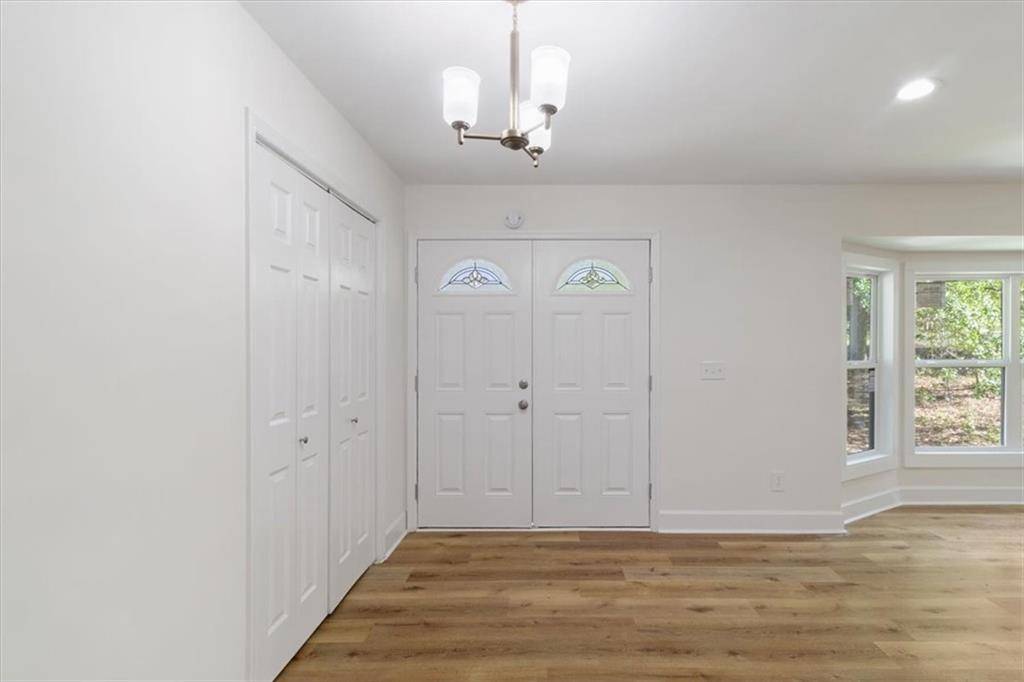 Grayson, GA 30017,1129 Pinehurst RD