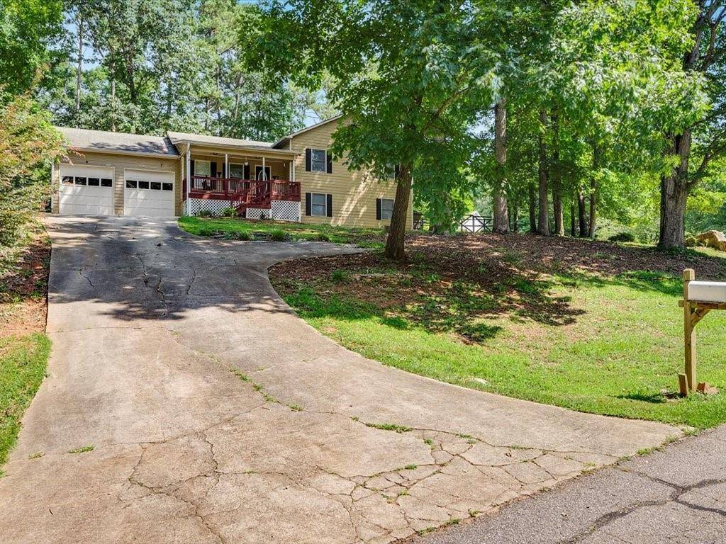 Auburn, GA 30011,1601 River Glen RD