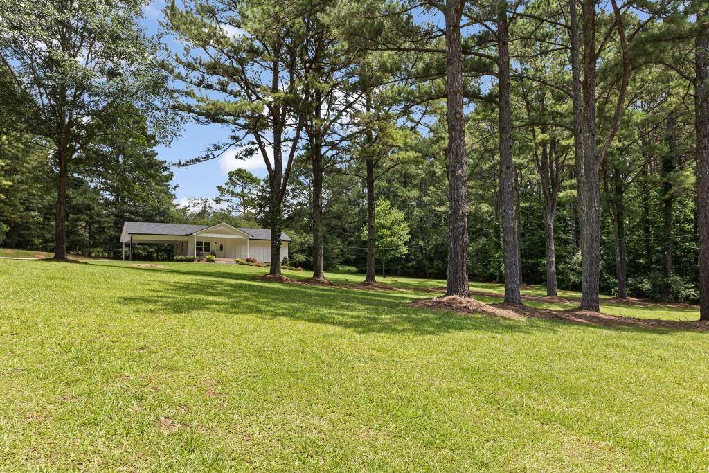 Chattahoochee Hills, GA 30268,11865 Hamilton RD