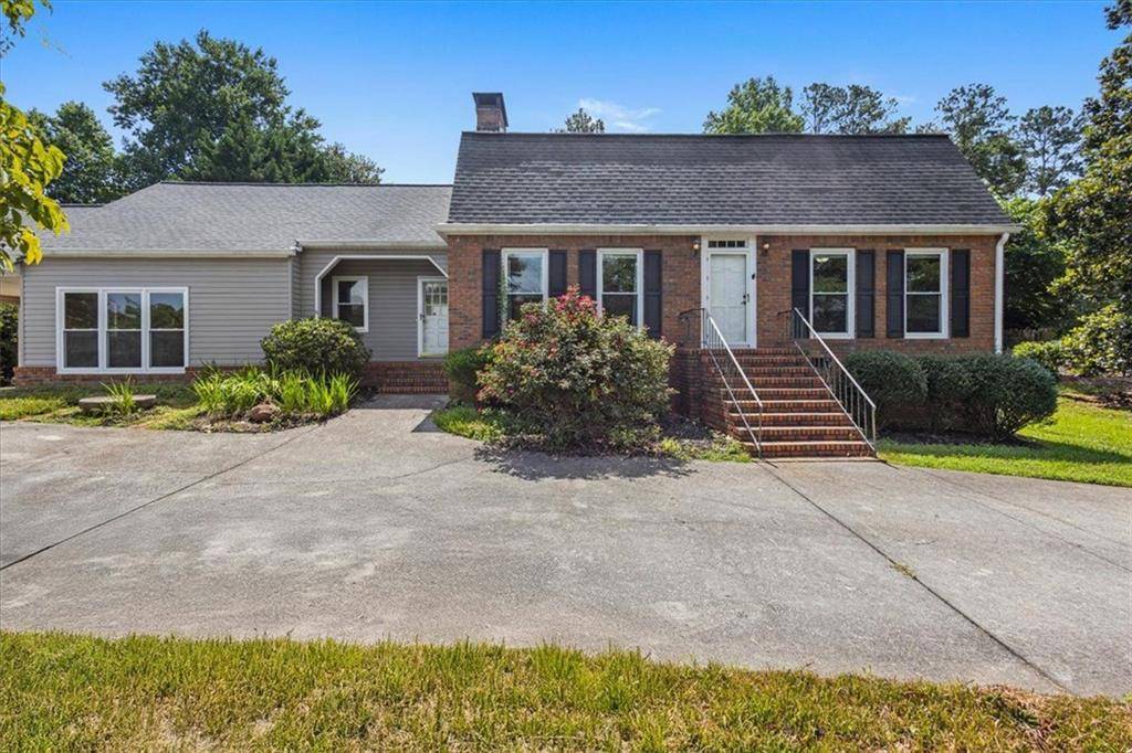 Dallas, GA 30132,205 Hart CIR