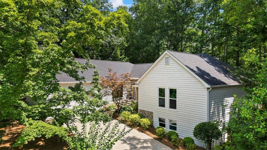 Roswell, GA 30075,1595 Sandpoint DR NE