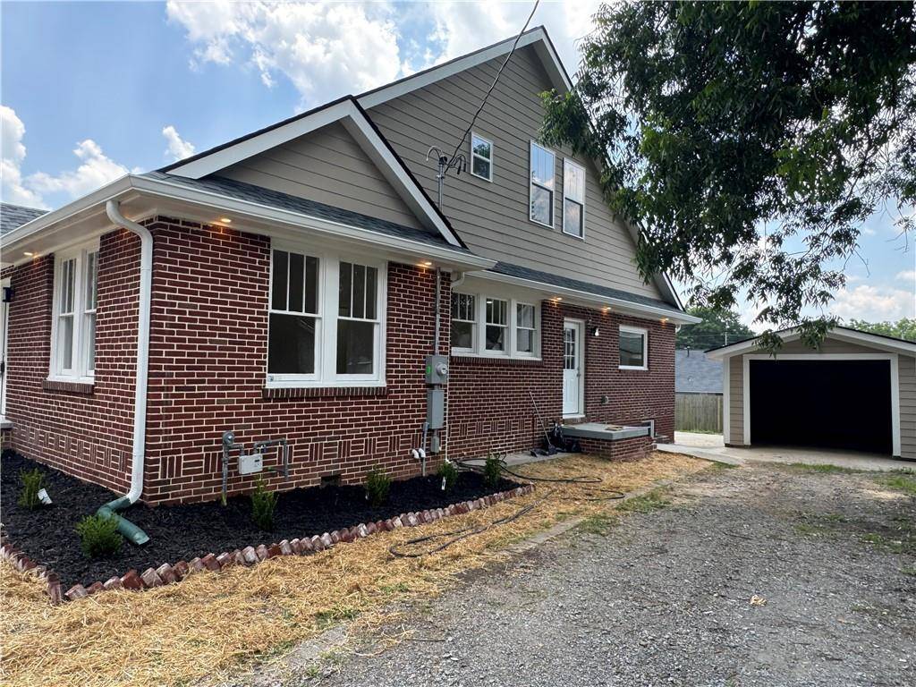 Cartersville, GA 30120,107 Johnson ST