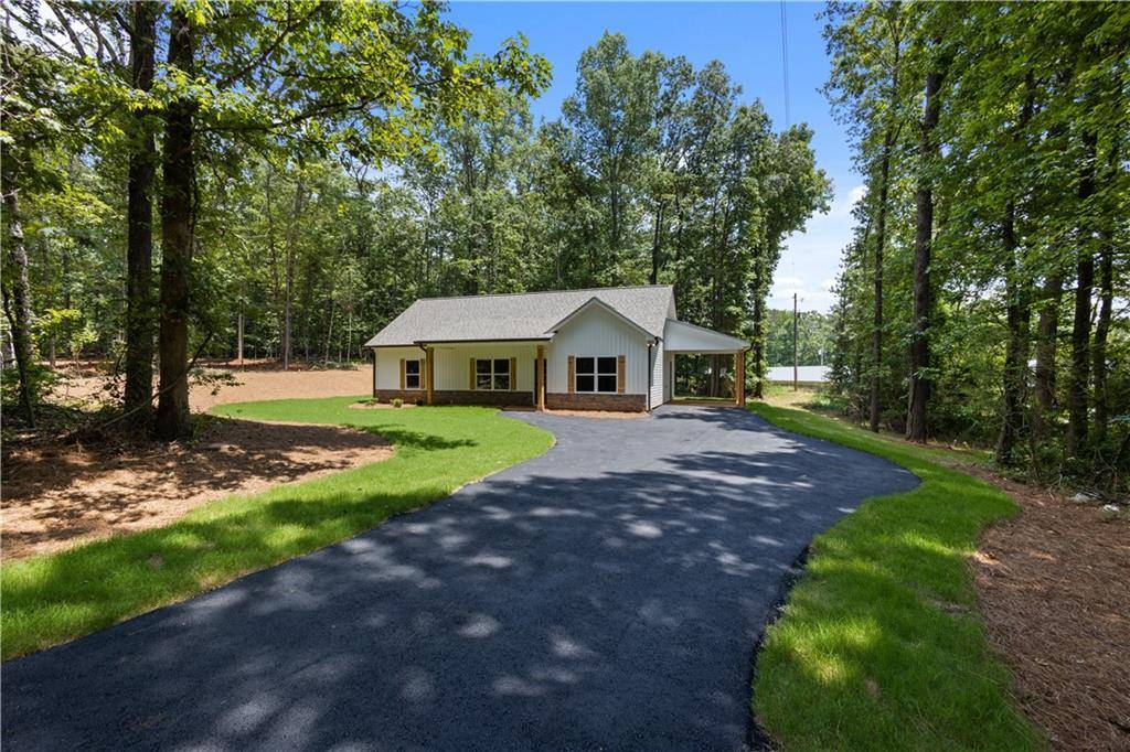 Rockmart, GA 30153,560 Coots Lake RD