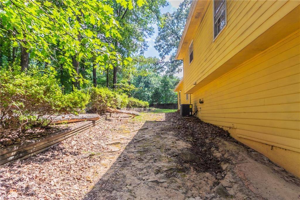 Jonesboro, GA 30236,9362 Hidden Branch DR