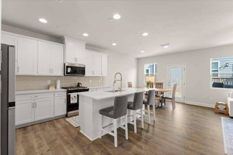 Woodstock, GA 30189,350 Hayden CIR