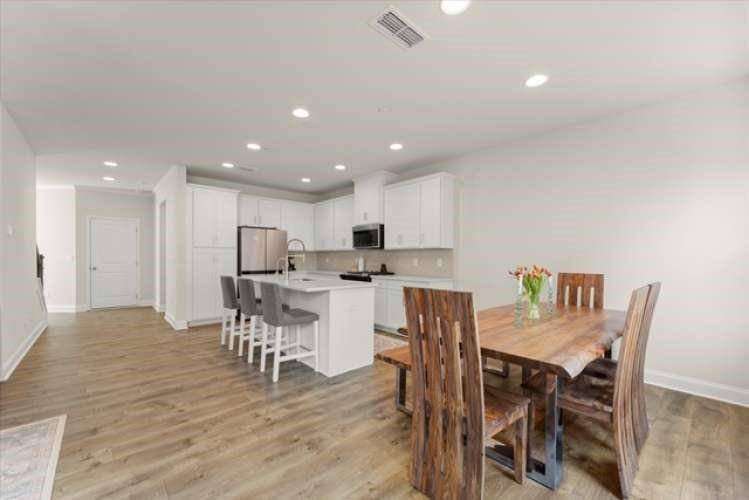Woodstock, GA 30189,350 Hayden CIR