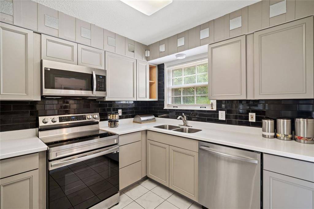 Decatur, GA 30032,3329 York PL