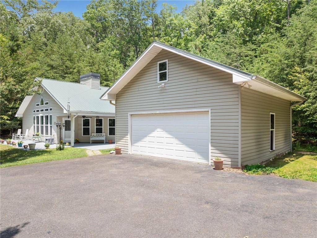 Ellijay, GA 30536,9121 Roy Road RD