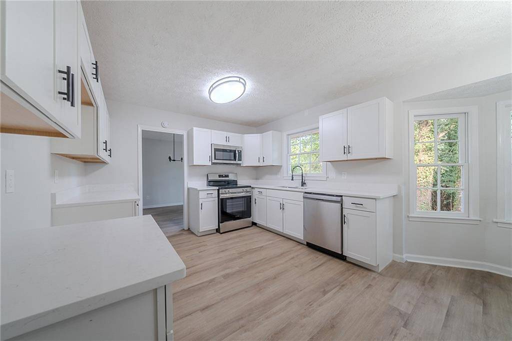 Stone Mountain, GA 30083,965 Cabot CT