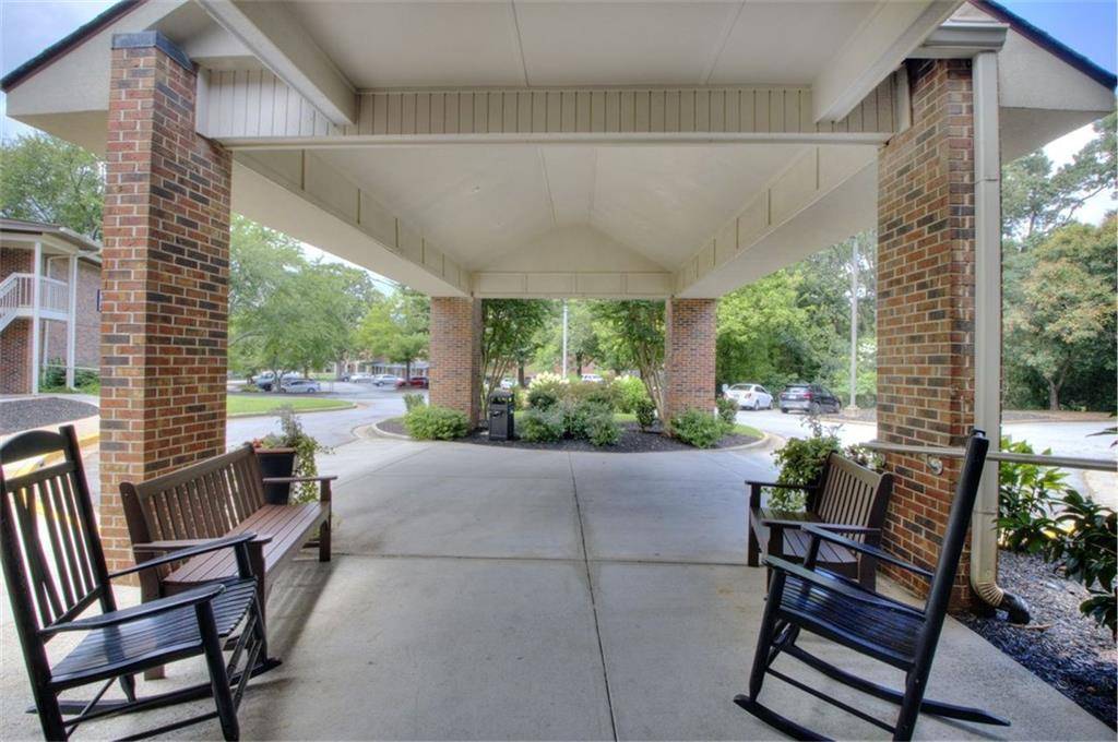 Sandy Springs, GA 30328,425 Mount Vernon HWY NE #B112