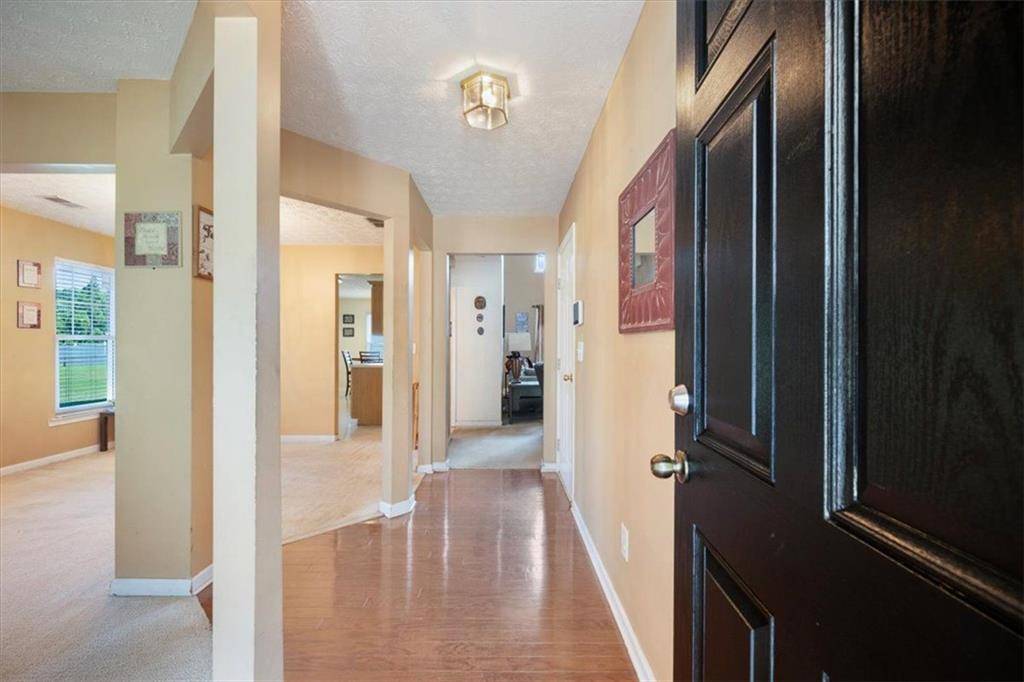 Union City, GA 30291,9562 LAKEVIEW CIR