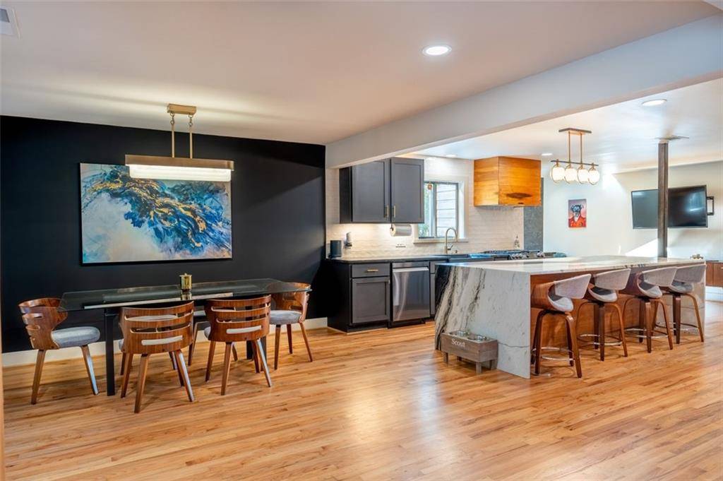 Marietta, GA 30068,420 GREENFIELD TRCE