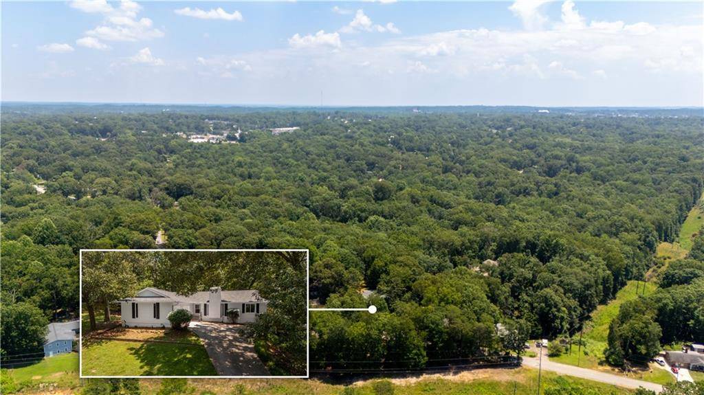 Gainesville, GA 30501,559 Honeysuckle RD