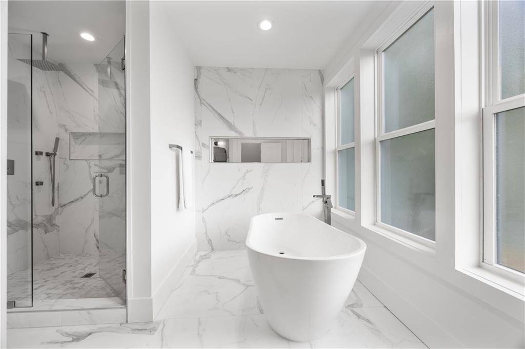 Atlanta, GA 30307,24 Hutchinson ST NE