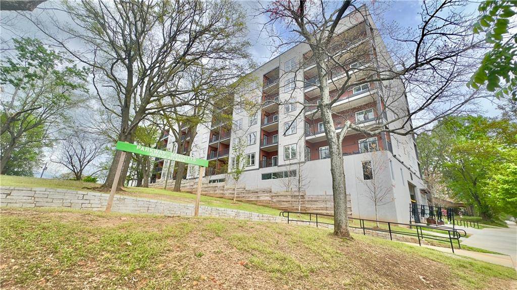 Atlanta, GA 30308,525 Parkway DR NE #213