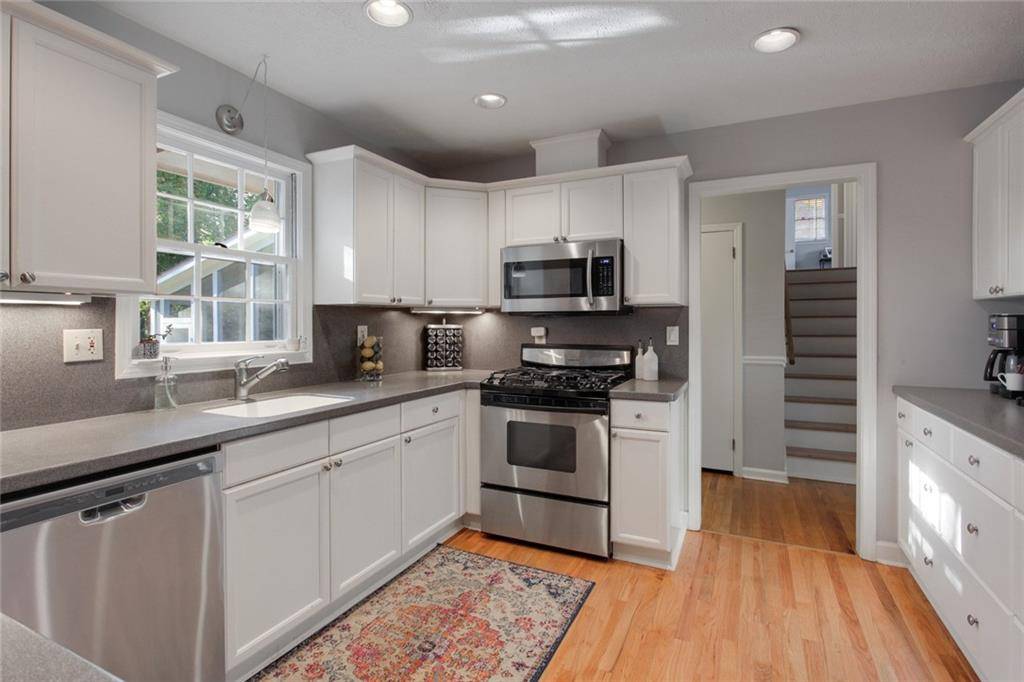 Atlanta, GA 30360,2864 Fontainebleau DR