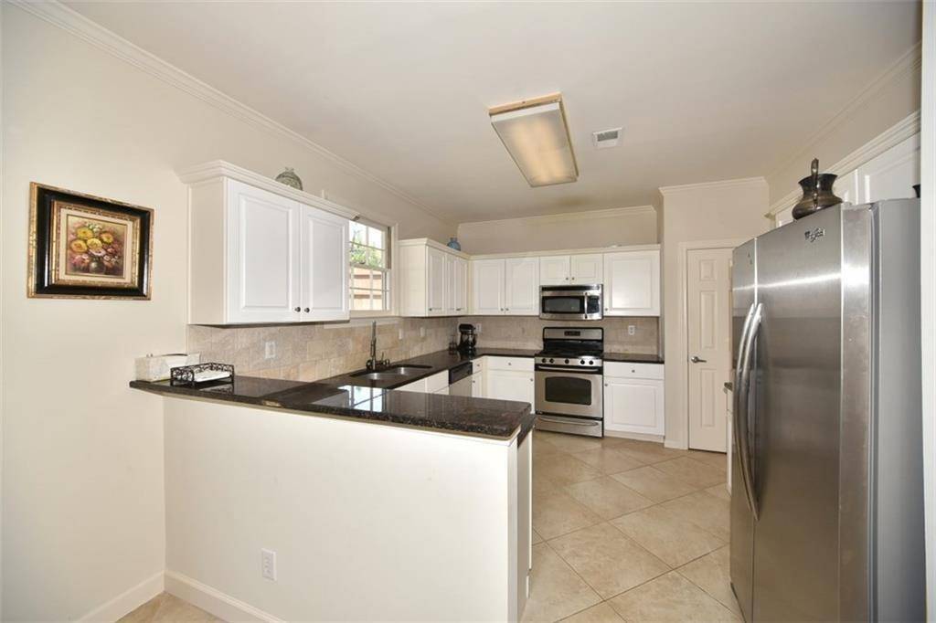 Alpharetta, GA 30022,3670 River Trace DR