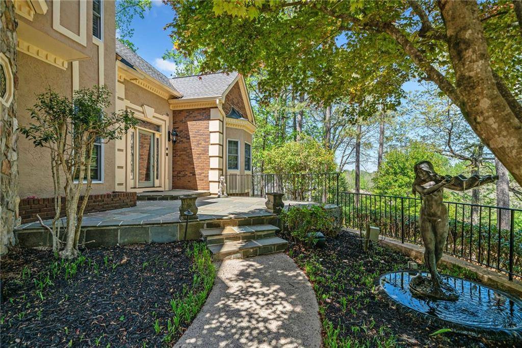 Alpharetta, GA 30004,15470 Alpha Woods DR