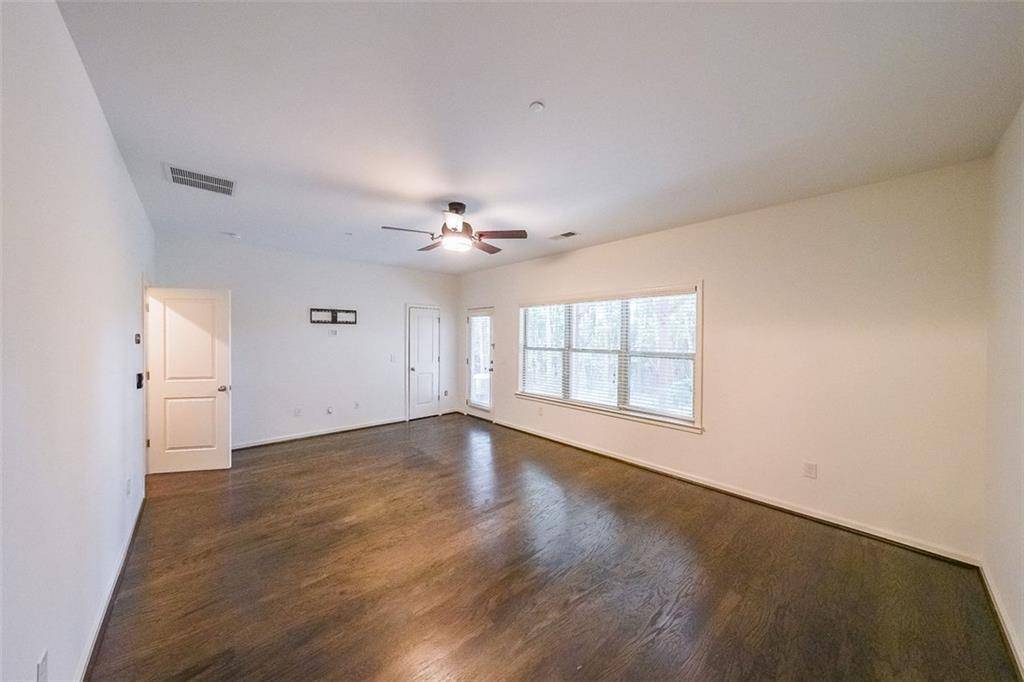 Atlanta, GA 30328,915 Dumaine TRCE