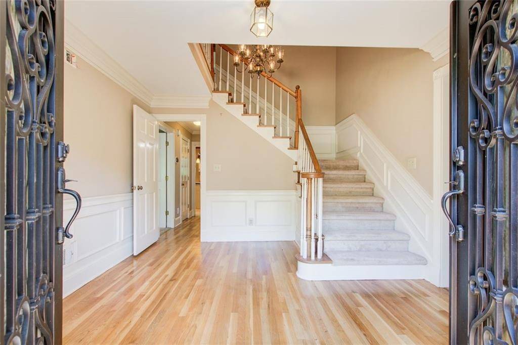 Lilburn, GA 30047,5163 Charlemagne WAY SW