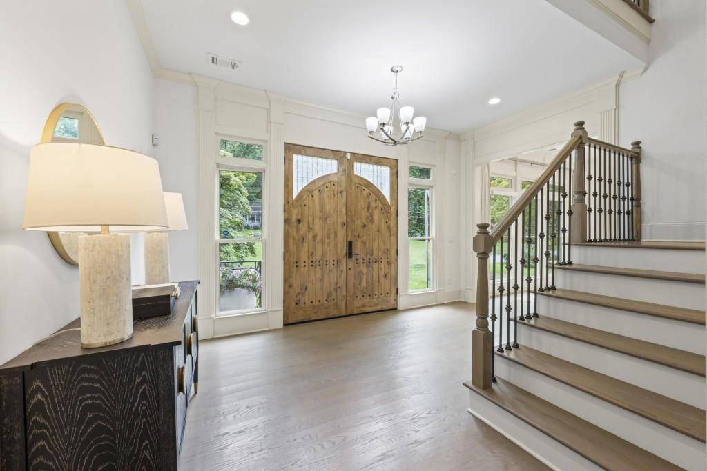 Atlanta, GA 30306,1742 Helen DR NE