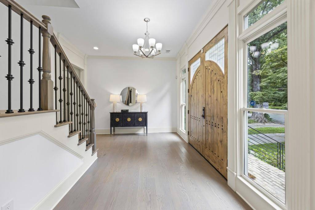 Atlanta, GA 30306,1742 Helen DR NE