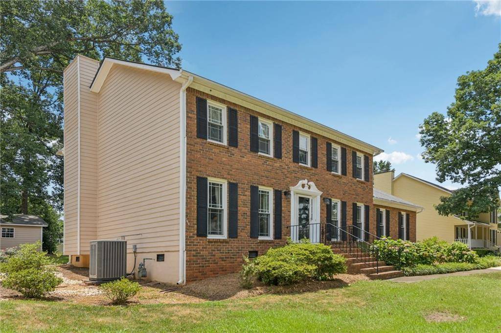 Snellville, GA 30078,2412 Meadowglen TRL