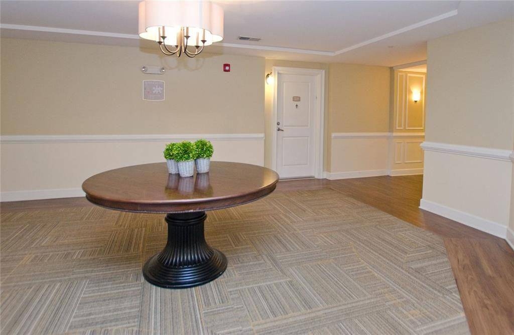 Atlanta, GA 30339,200 River Vista DR #221