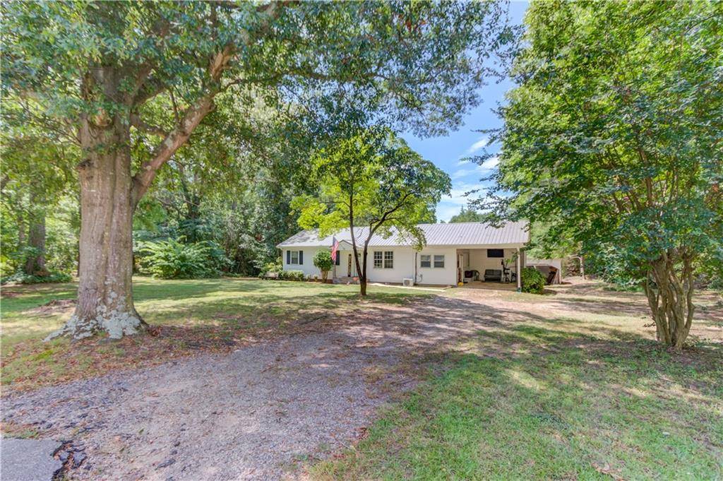 Danielsville, GA 30633,193 Highway 98 W