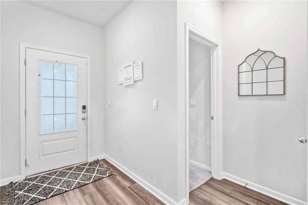 Lilburn, GA 30047,368 Murray WAY