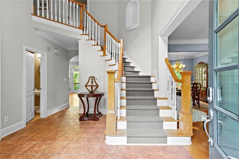 Atlanta, GA 30327,1169 Dawn View LN NW