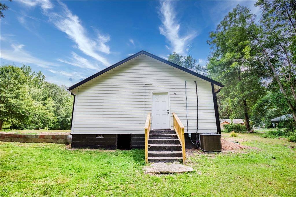 Monroe, GA 30655,206 Walker DR