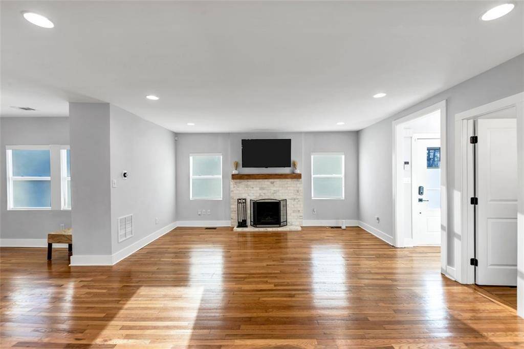 Atlanta, GA 30311,1571 SW Boulevard Lorraine SW