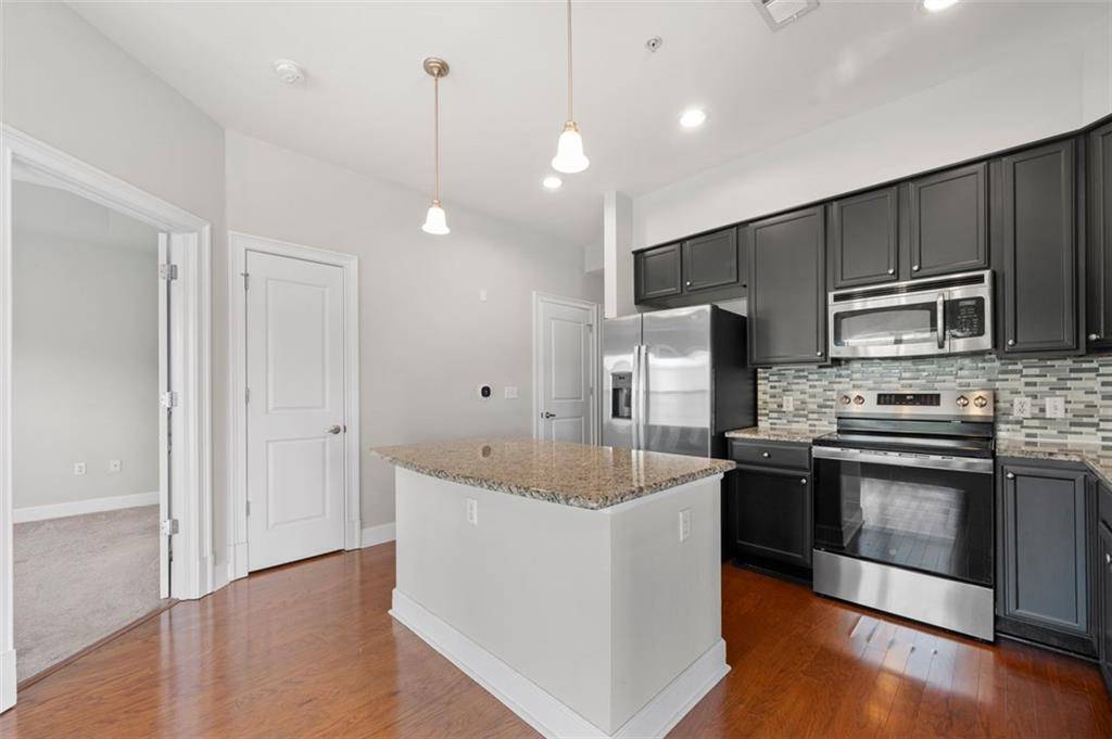 Atlanta, GA 30339,200 River Vista DR #743