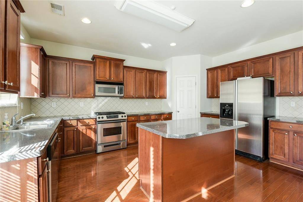 Marietta, GA 30066,669 Maple Grove WAY