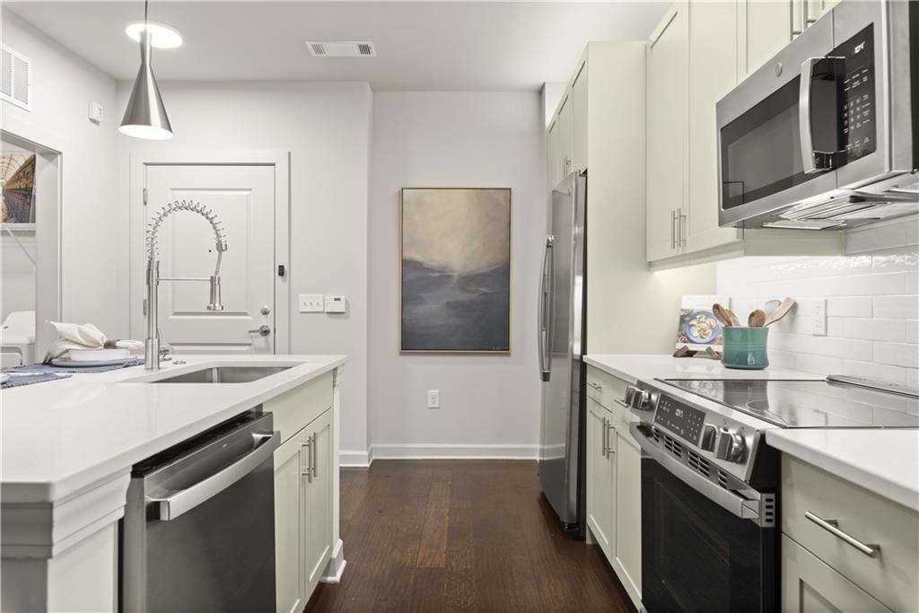 Atlanta, GA 30305,2420 Peachtree Road #1223