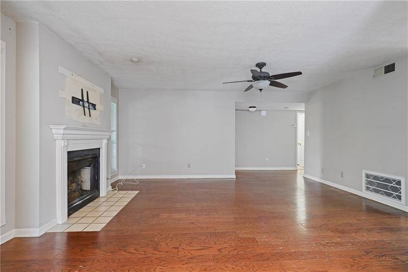 Atlanta, GA 30324,1244 Weatherstone DR NE
