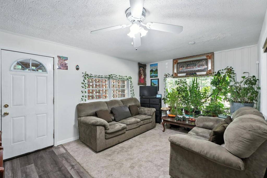 Douglasville, GA 30135,4766 Mockingbird LN