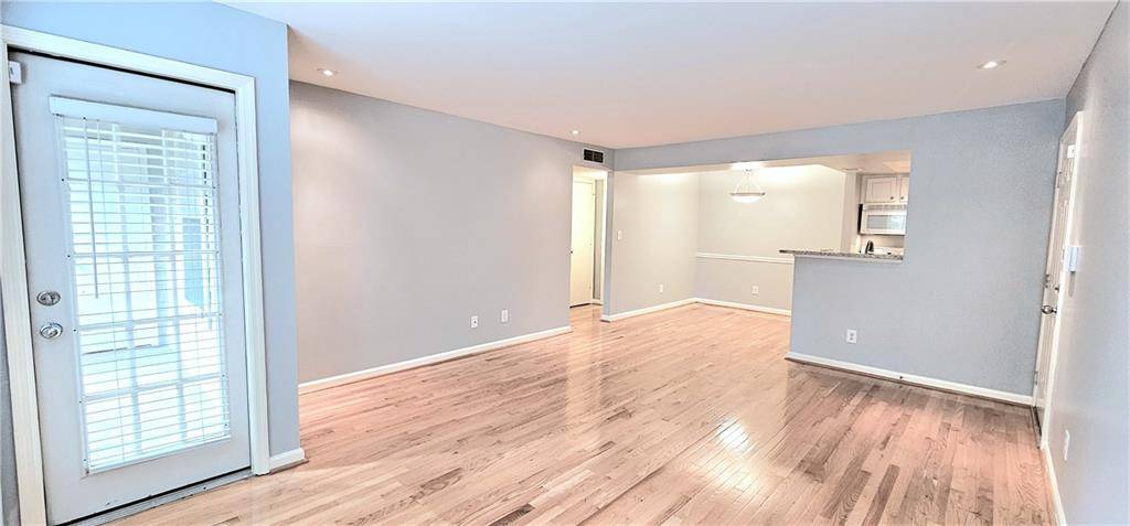 Atlanta, GA 30342,2060 Chastain Park CT NE