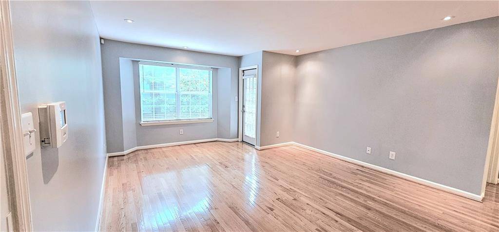 Atlanta, GA 30342,2060 Chastain Park CT NE