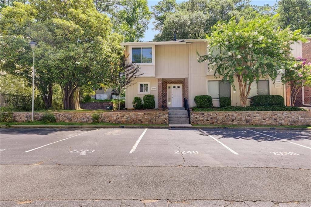 Marietta, GA 30067,2240 Runnymead RDG SE