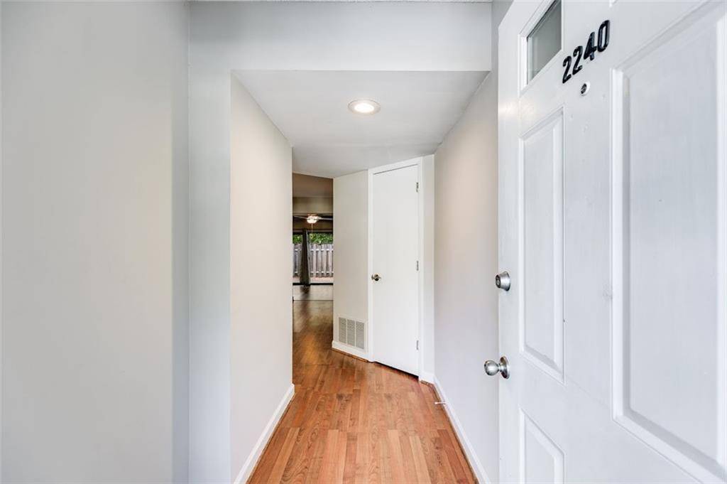 Marietta, GA 30067,2240 Runnymead RDG SE
