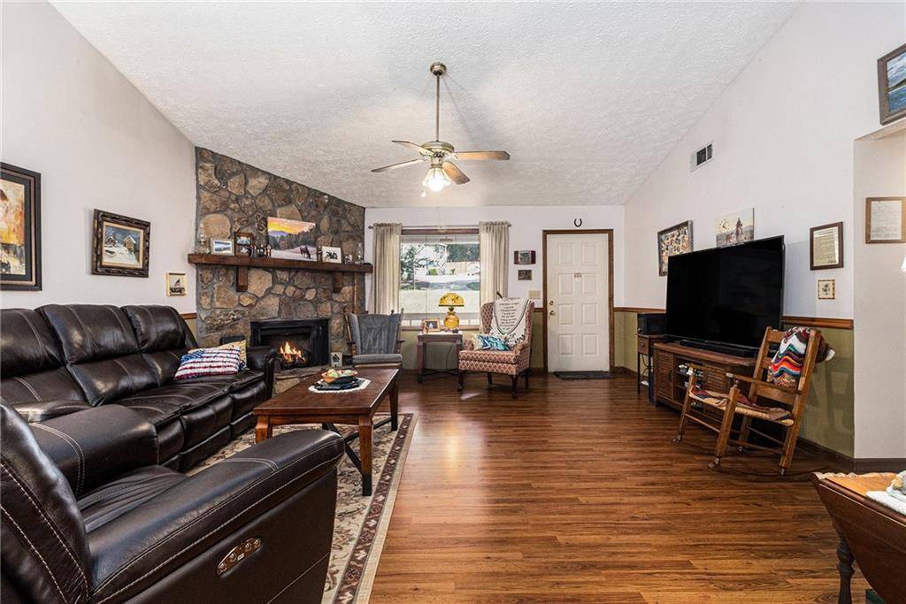 Woodstock, GA 30188,250 Park AVE