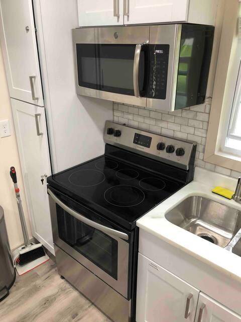 Atlanta, GA 30331,716 Amber PL NW