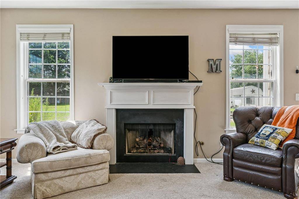 Ball Ground, GA 30107,119 Hollytrace LN