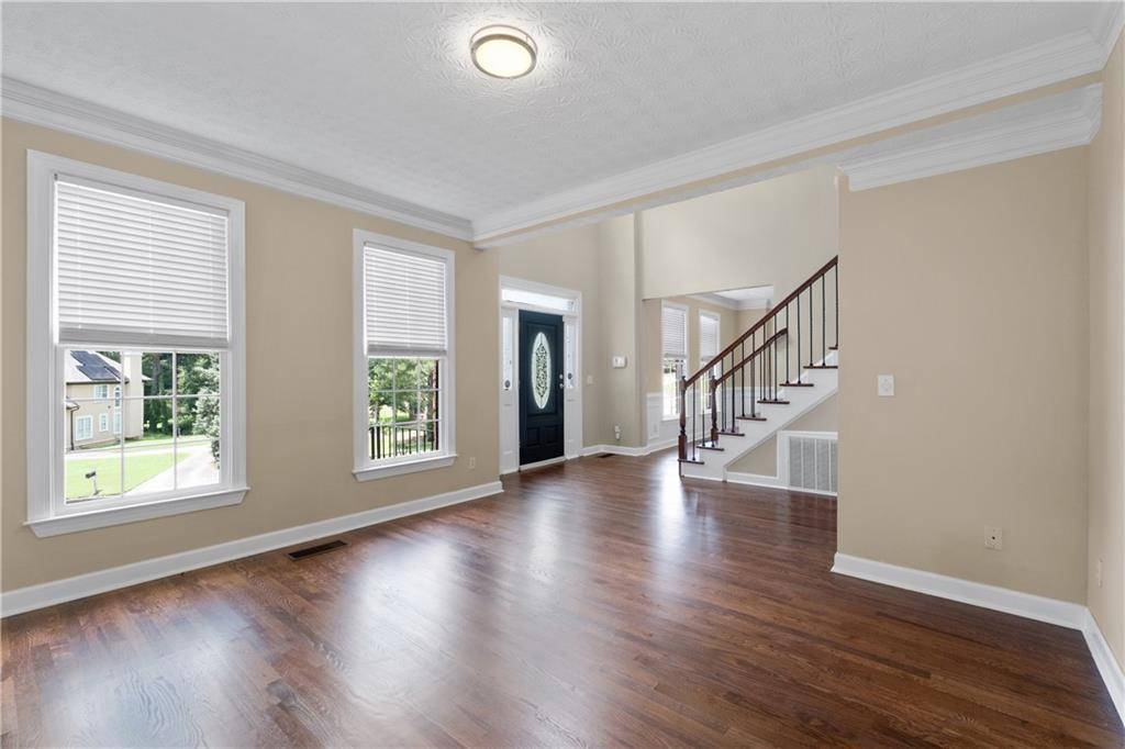 Atlanta, GA 30331,1811 Lake Cove DR SW