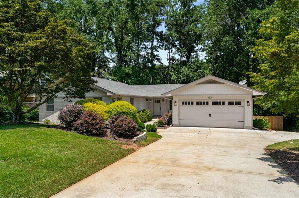 Smyrna, GA 30080,1209 Pinehurst CIR SE
