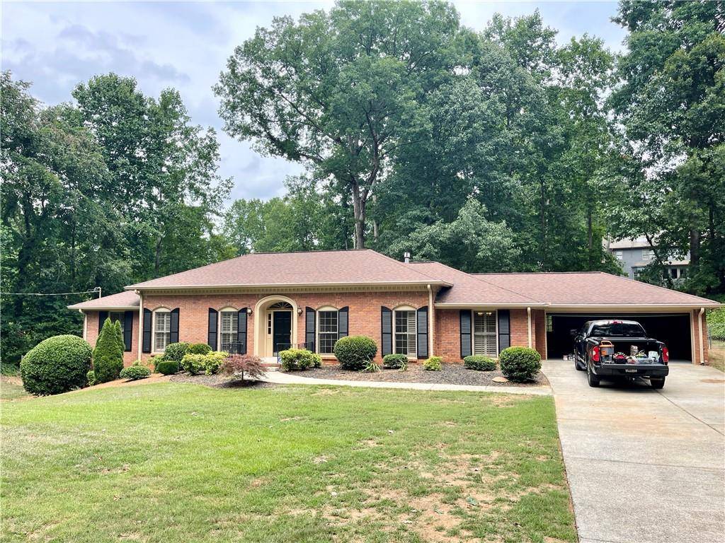 Marietta, GA 30068,880 Richmond Hill DR
