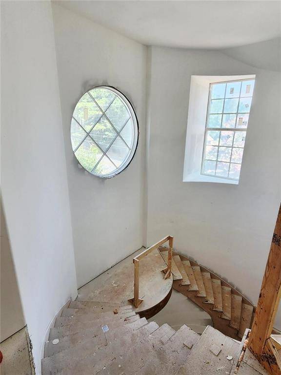 Alpharetta, GA 30009,221 ACADEMY ST